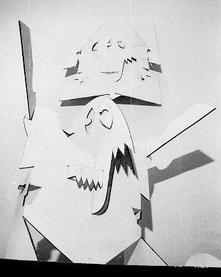 1985 Kartonfaltfiguren-Waldheimer.jpg